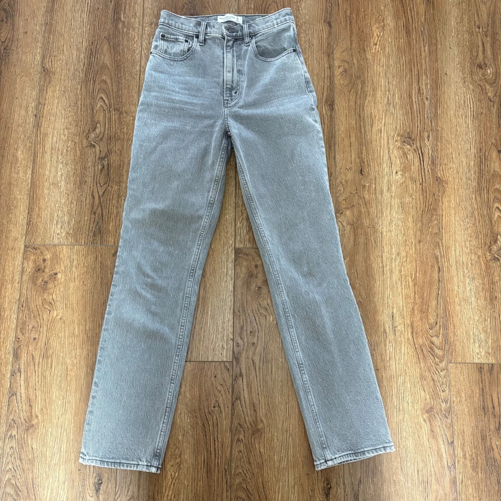 Abercrombie & Fitch The 90s Straight Ultra High Rise Grey Jeans Womens 25/0R